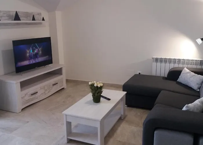 Apartamentos La Pradera De Isla